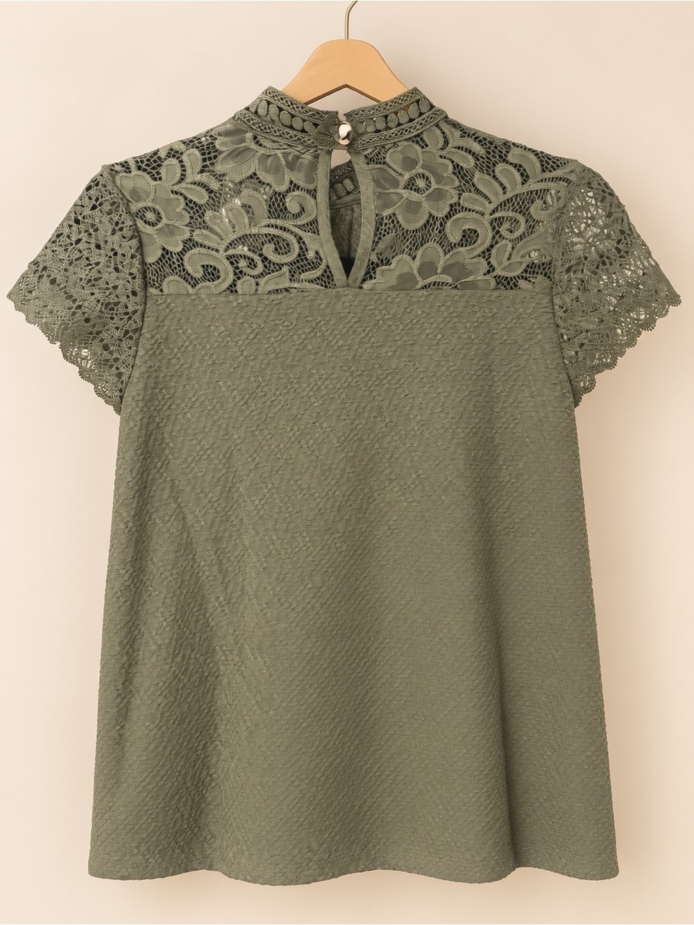 Cable & Gauge Olive Lace Flutter Sleeve Mock Neck Women Blouse ✨ - Picture 4 of 4